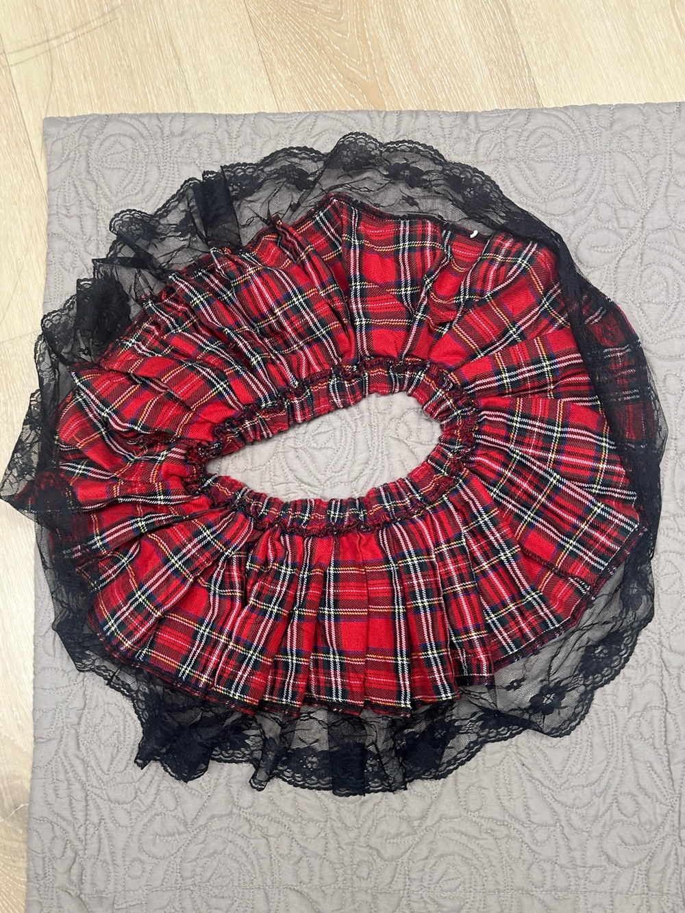 Vintage Leg Avenue Red Plaid Mini Skirt Black Lace pleated goth school girl XS - Picture 4 of 5